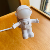 Lámpara astronauta usb