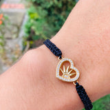 Pulsera Tejida Negra Silueta Corazón